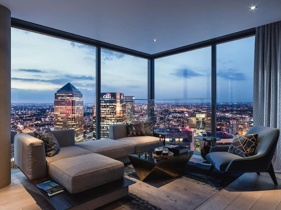 Skyview Waterside City Luxury Apartment Londres Exterior foto